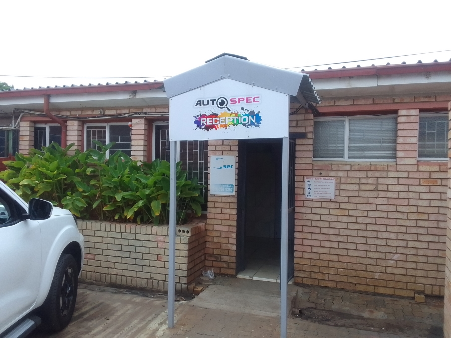 To Let commercial Property for Rent in Oos Einde North West